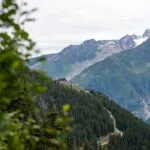 Vue du refuge de la Flégère depuis le Grand Balcon Sud